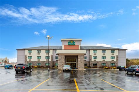 hotels near batavia ny|Top Hotels in Batavia, NY from $69 .